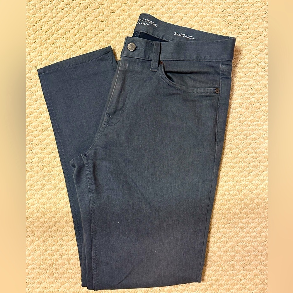 Banana Republic Traveler Pants athletic fit